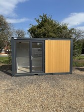 Garden Office/ Salon Home